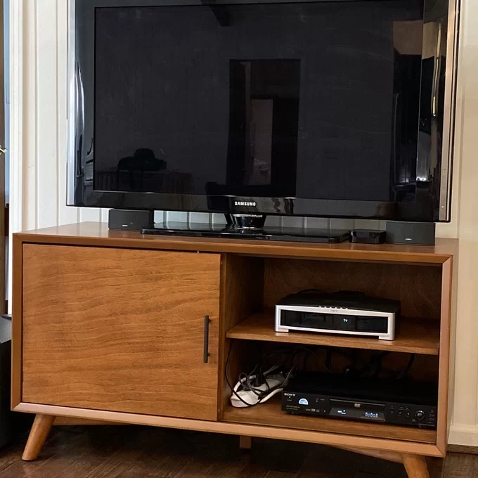 Meja TV Murah Kayu Jati Minimalis 7 Meja TV Murah Kayu Jati Minimalis - Gambar 7