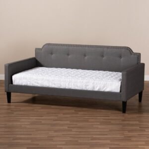 Minimalis Bed Chenault Depan TV