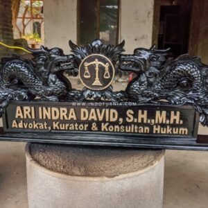 Papan Nama Meja Advokat Konsultan Hukum