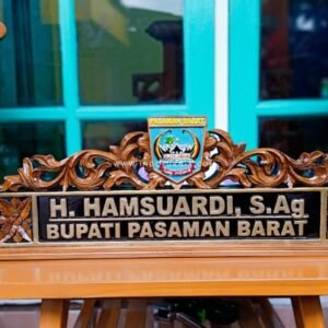 Papan Nama Meja Bupati