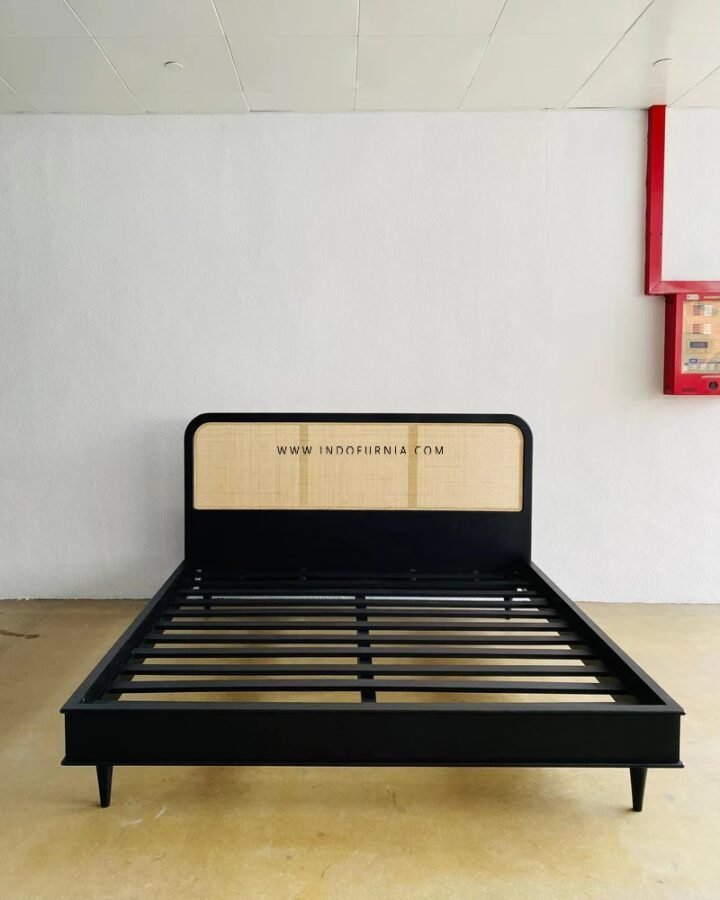 Tempat Tidur Rotan Jati Retro 1 Tempat Tidur Rotan Jati Retro